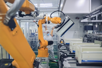 新材料技术开发 锻造新质生产力的核心引擎