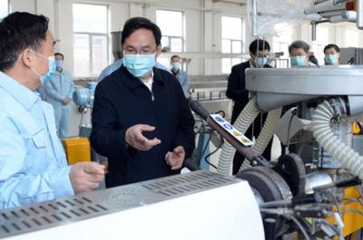 张玉卓到北京化工研究院调研 聚焦新材料技术创新，推进科技成果转化